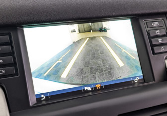 Подержанный автомобиль Land Rover Discovery Sport 2016 года (27 фото)