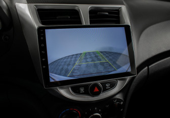 Подержанный автомобиль Hyundai Solaris Sedan 2011 года (13 фото)