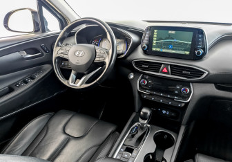 Подержанный автомобиль Hyundai Santa Fe 2020 года (30 фото)