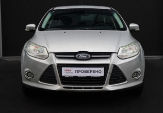 Подержанный автомобиль Ford Focus Sedan 2011 года (2 фото)
