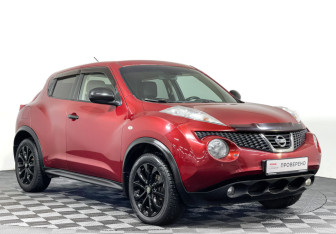 Подержанный автомобиль Nissan Juke 2011 года (3 фото)