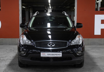 Подержанный автомобиль Infiniti QX50 2014 года (2 фото)