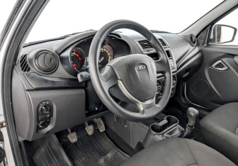 Подержанный автомобиль LADA (ВАЗ) Granta Sedan 2023 года (16 фото)