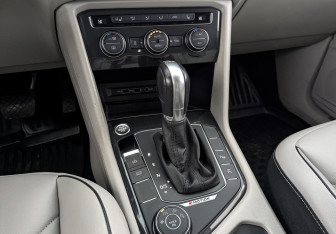 Подержанный автомобиль Volkswagen Tiguan 2018 года (27 фото)