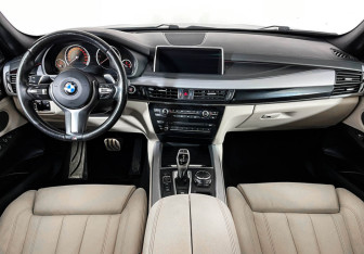 Подержанный автомобиль BMW X5 2016 года (30 фото)