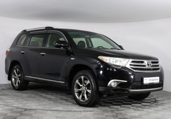 Подержанный автомобиль Toyota Highlander 2011 года (3 фото)