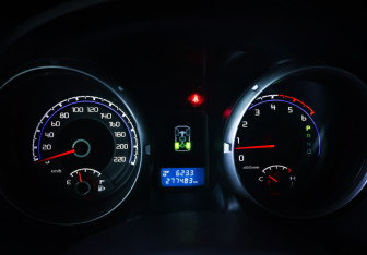 Подержанный автомобиль Mitsubishi Pajero 2007 года (16 фото)