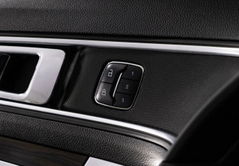 Подержанный автомобиль Ford Explorer 2017 года (12 фото)