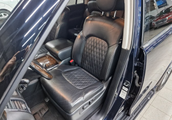 Подержанный автомобиль Infiniti QX80 2019 года (20 фото)