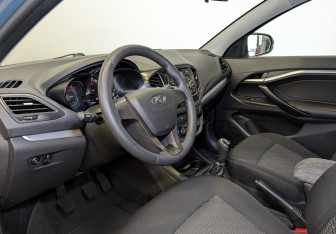 Подержанный автомобиль LADA (ВАЗ) Vesta Sedan 2016 года (15 фото)