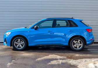 Подержанный автомобиль Audi Q3 2019 года (8 фото)