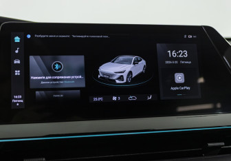 Подержанный автомобиль Changan UNI-V 2024 года (19 фото)