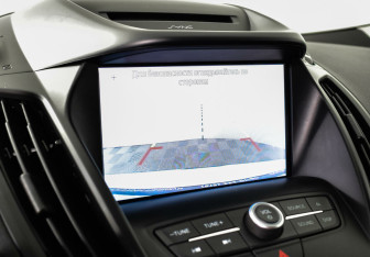 Подержанный автомобиль Ford Kuga 2014 года (10 фото)