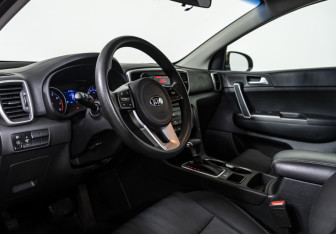 Подержанный автомобиль Kia Sportage 2019 года (9 фото)