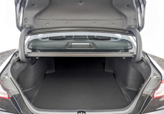 Новый Toyota Camry Sedan 2025 (8 фото)
