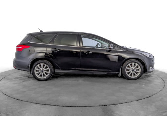 Подержанный автомобиль Ford Focus Wagon 2017 года (4 фото)