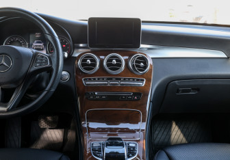 Подержанный автомобиль Mercedes-Benz GLC Coupe 2019 года (14 фото)