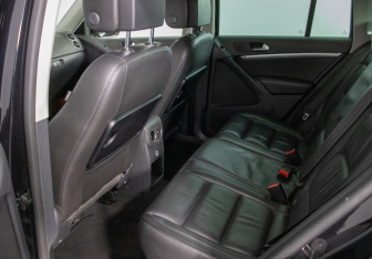 Подержанный автомобиль Volkswagen Tiguan 2013 года (11 фото)