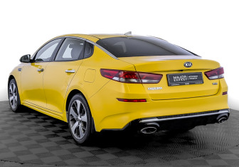 Подержанный автомобиль Kia Optima Sedan 2020 года (7 фото)
