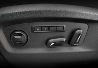 Подержанный автомобиль Volkswagen Multivan 2019 года (23 фото)