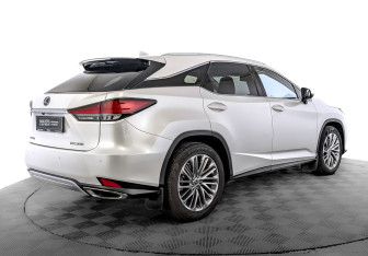 Подержанный автомобиль Lexus RX 2020 года (5 фото)