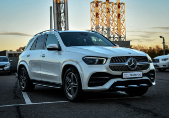Подержанный автомобиль Mercedes-Benz GLE 2019 года (3 фото)