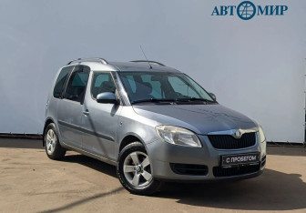 Подержанный автомобиль Skoda Roomster 2009 года (3 фото)