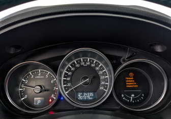 Подержанный автомобиль Mazda CX-5 2015 года (16 фото)