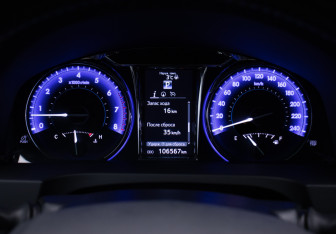 Подержанный автомобиль Toyota Camry Sedan 2016 года (12 фото)