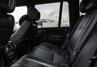 Подержанный автомобиль Land Rover Range Rover 2011 года (18 фото)
