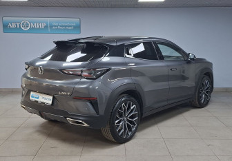 Подержанный автомобиль Changan UNI-T 2022 года (5 фото)