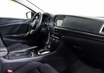 Подержанный автомобиль Mazda 6 Sedan 2014 года (10 фото)