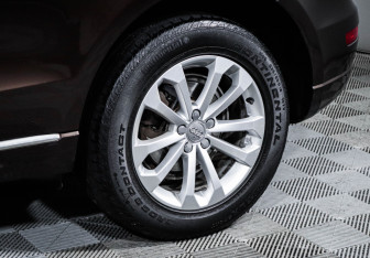 Подержанный автомобиль Audi Q5 2013 года (15 фото)