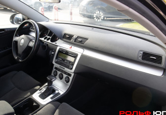 Подержанный автомобиль Volkswagen Passat Sedan 2008 года (7 фото)