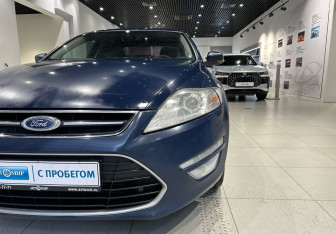 Подержанный автомобиль Ford Mondeo Sedan 2011 года (9 фото)