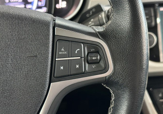 Подержанный автомобиль Geely Atlas 2019 года (14 фото)