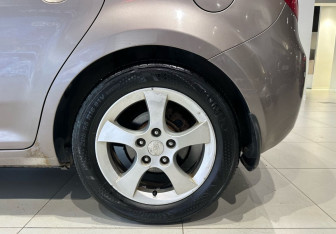 Подержанный автомобиль Kia Ceed Hatchback 2007 года (9 фото)