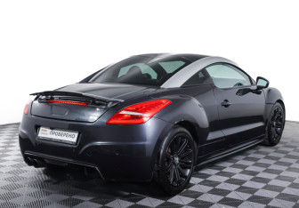 Подержанный автомобиль Peugeot RCZ 2011 года (5 фото)