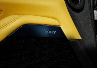 Подержанный автомобиль Changan UNI-K 2024 года (25 фото)