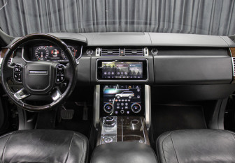 Подержанный автомобиль Land Rover Range Rover 2018 года (14 фото)