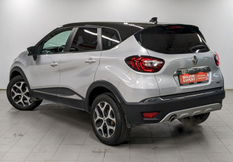 Подержанный автомобиль Renault Kaptur 2021 года (7 фото)