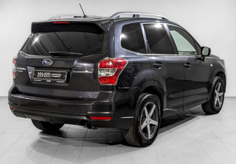 Подержанный автомобиль Subaru Forester Suv 2013 года (5 фото)