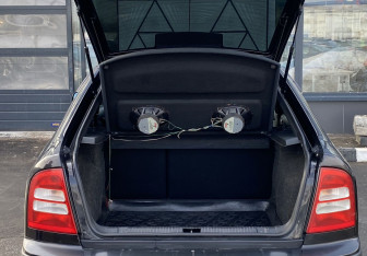 Подержанный автомобиль Skoda Octavia Liftback 2008 года (9 фото)