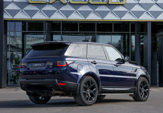 Подержанный автомобиль Land Rover Range Rover Sport 2015 года (5 фото)