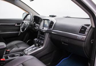 Подержанный автомобиль Chevrolet Captiva 2014 года (9 фото)