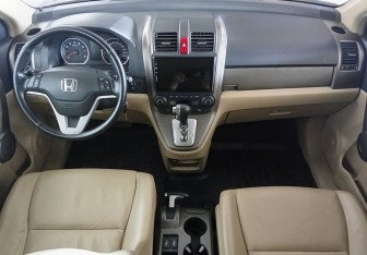 Подержанный автомобиль Honda CR-V 2008 года (9 фото)