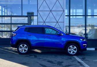 Подержанный автомобиль Jeep Compass 2019 года (4 фото)
