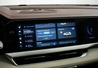 Подержанный автомобиль Geely Monjaro 2023 года (20 фото)