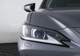 Подержанный автомобиль Lexus ES 2021 года (27 фото)