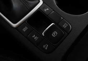 Подержанный автомобиль Kia Sportage 2016 года (21 фото)